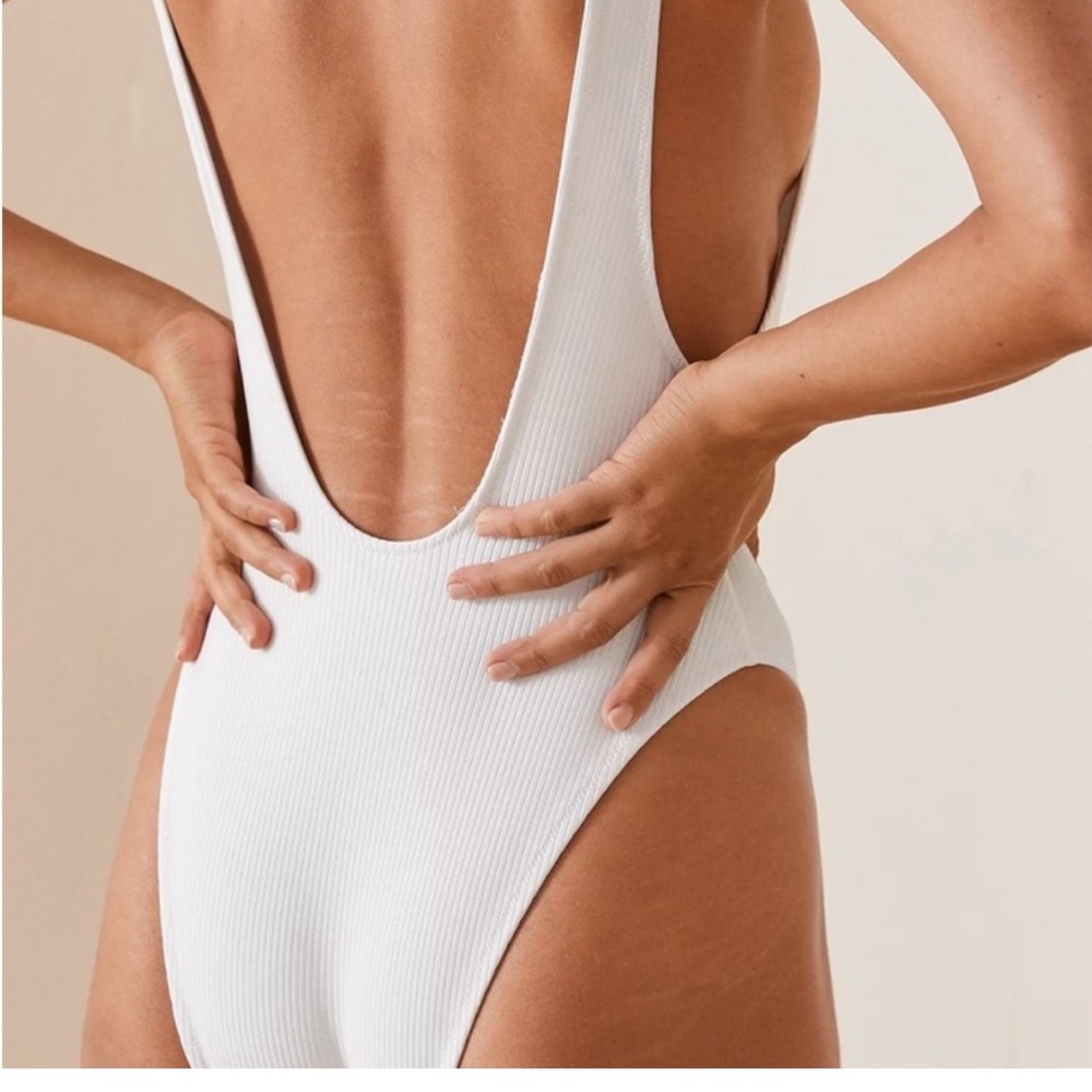 NWT Aerie White One Piece Swimsuit - Picture 2 of 5